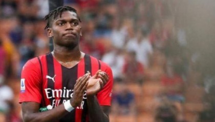  AC米兰绝杀佛罗伦萨，皮奥利赛后盛赞莱奥  