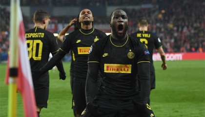  多特蒙德青年军崛起冲击欧冠席位受瞩目  