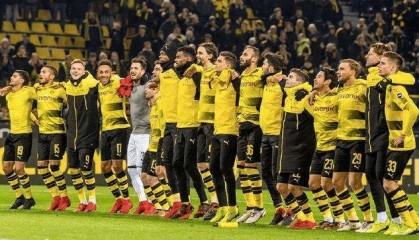  柏林联合防线失误遭升班马羞辱  