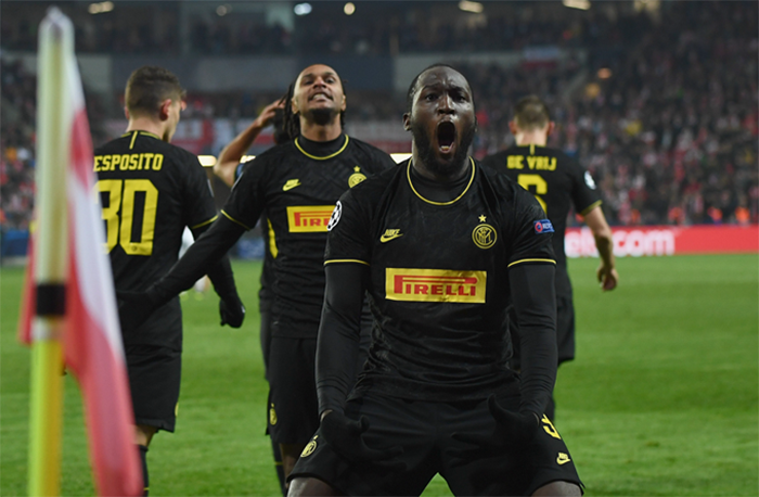  多特蒙德青年军崛起冲击欧冠席位受瞩目  